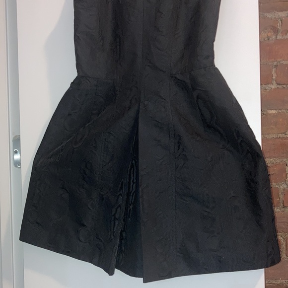 MARC BY MARC JACOBS BLACK MINI DRESS COCKTAIL DRESS JACQUARD FULL SKIRT 2 RUNWAY - Picture 7 of 12